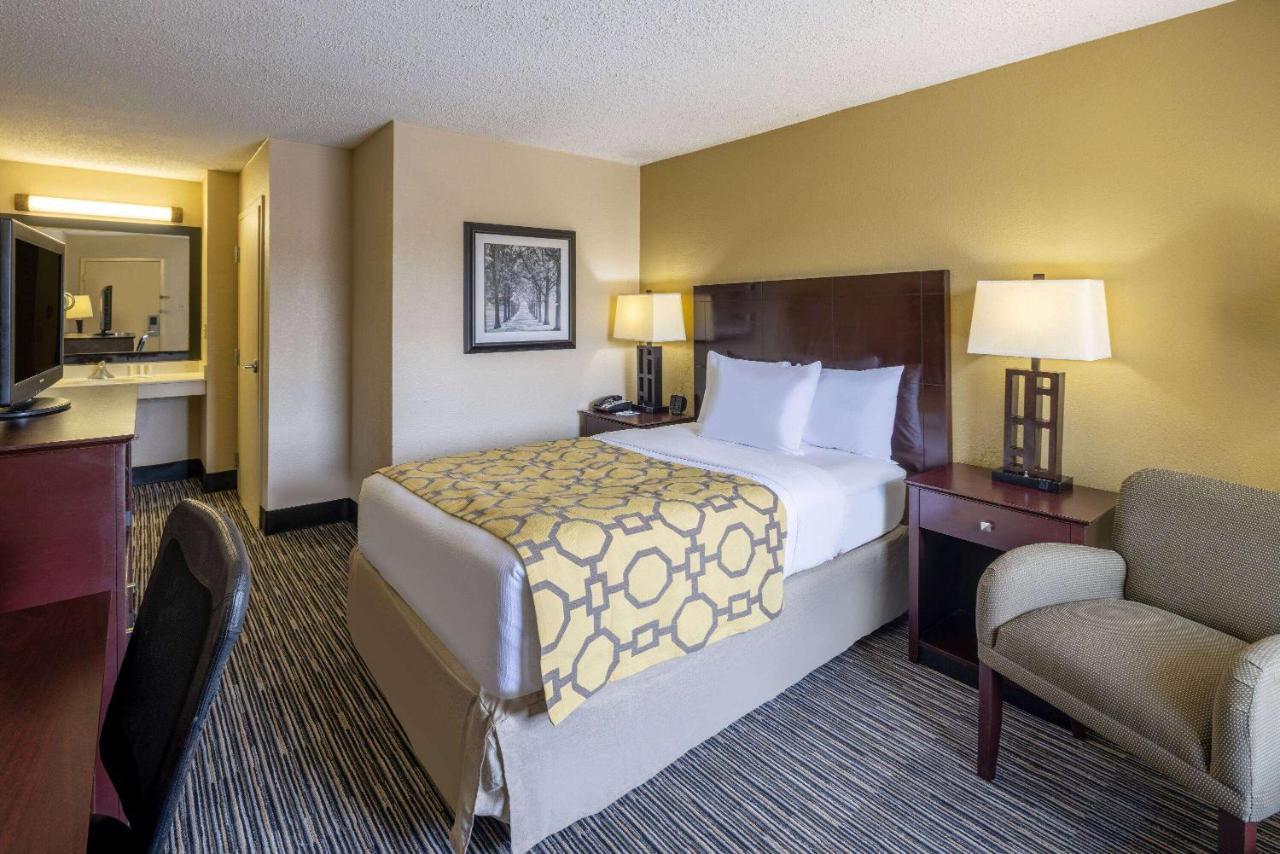 Hotel Baymont By Wyndham Columbus Ga Exterior foto